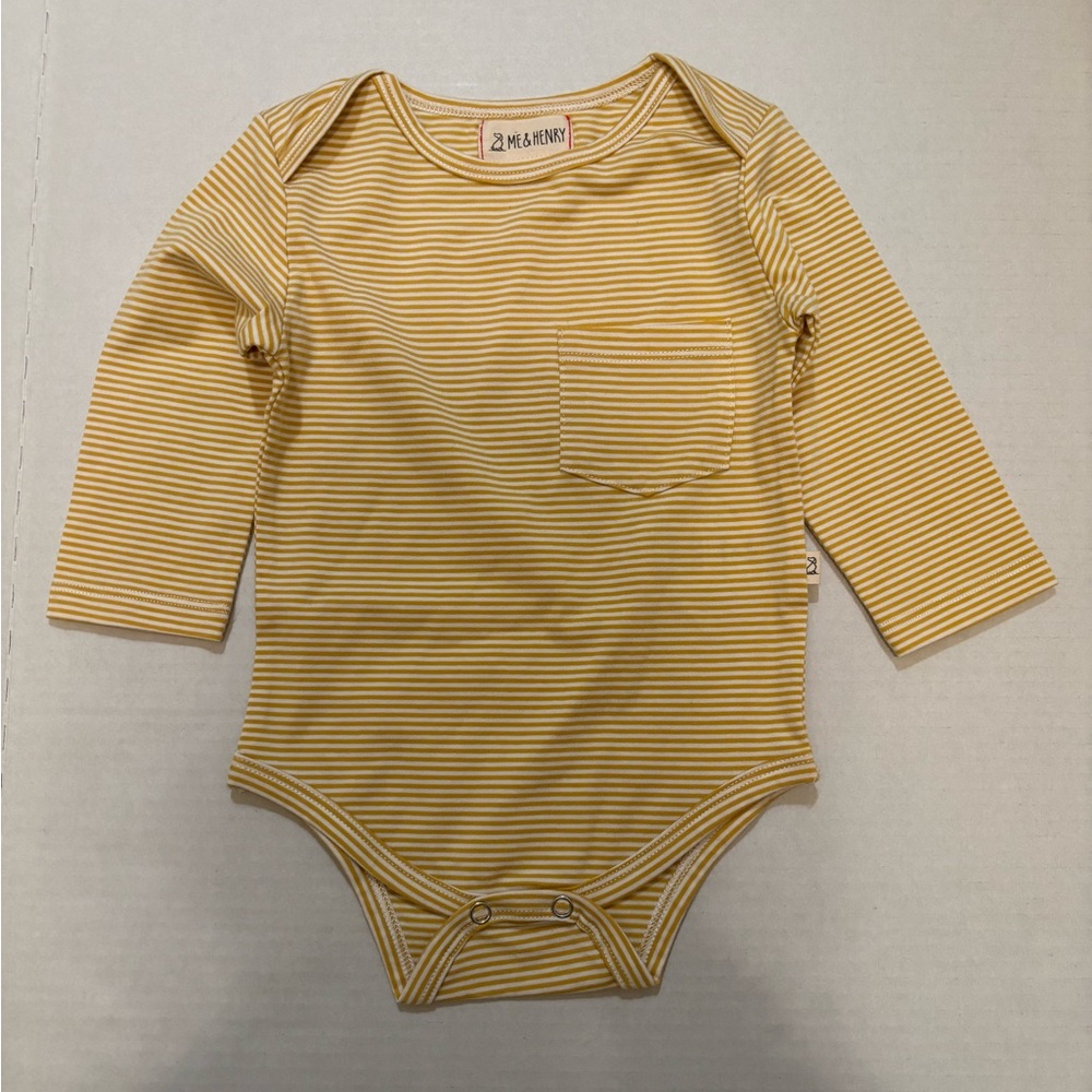 Me & Henry bodysuit size 6-9m